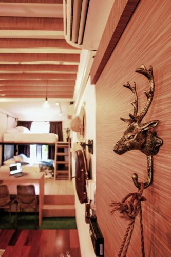 Hidden Habitat - Design Guesthouse - Tap to explore photos