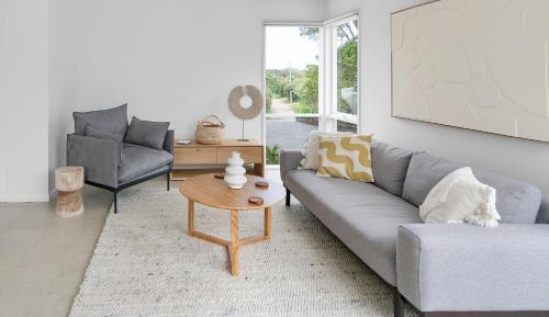 Blairgowrie Beach House - Tap to explore photos