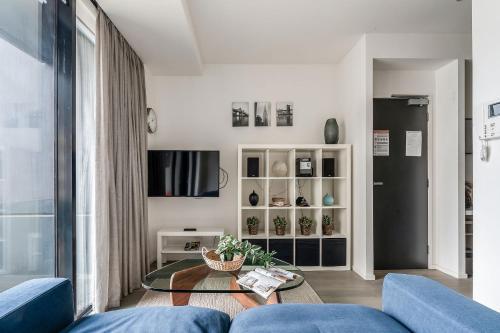 City View Central - Balcony Abode by Southern Cross - Tap to explore photos
