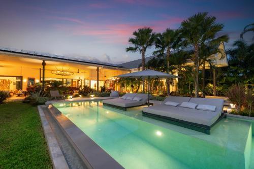 Contemporary Eden - Villa Jeladore, 5BR, Garden & Pool, near Laguna