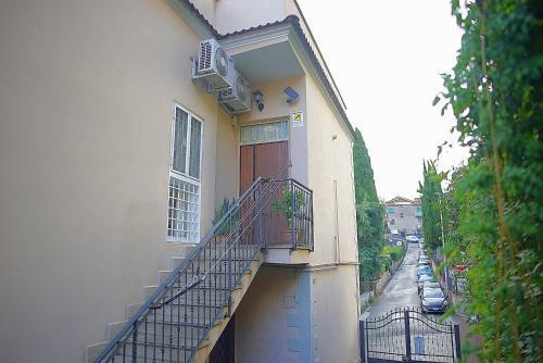 Eva Capital Guest House - Tap to explore photos