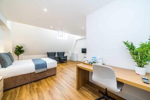 Equitable Hotel Room Type - Family Room with Private Bathroom