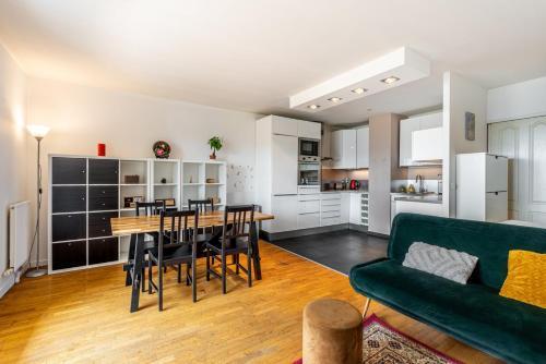 GuestReady - A Spacious apt near Eiffel Tower - Tap to explore photos