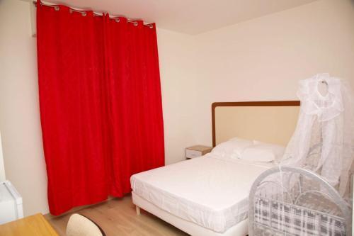 Hotel le Privilege Room Type - Deluxe Double Room