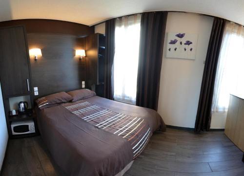 Hôtel du Parc Room Type - Double Room with Private Bathroom