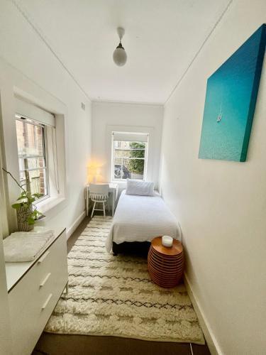 Little White Heaven - shared apartment - Tap to explore photos
