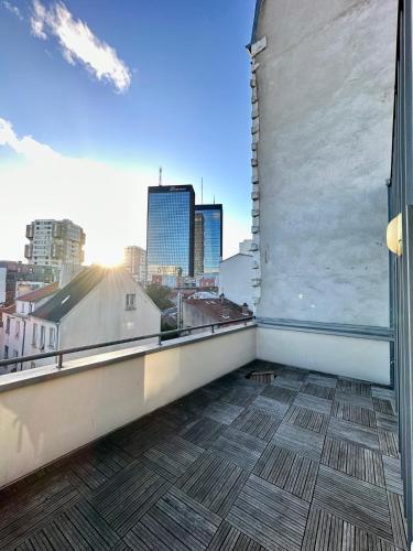 Magnificent apart Paris Bagnolet 402 with view - Tap to explore photos
