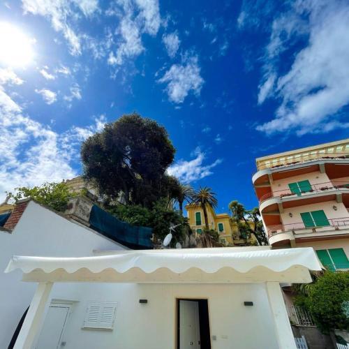Marco House - Seaview Apartment - Fronte Mare - Case Vacanza Anzio - Tap to explore photos