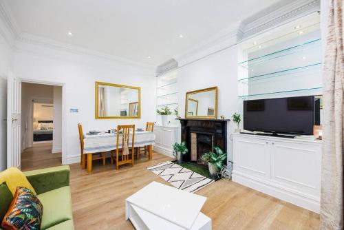 Pimlico Riverside- Amazing 1 bed - Tap to explore photos