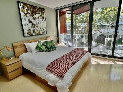 Spacious terraced style apartment in Zetland