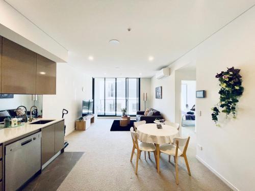 Spacious1 BR@waterfront Olympic Park_free carpark