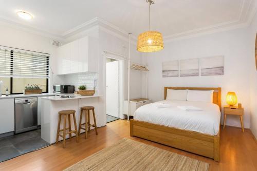 The Haven on Campbell - A Bondi Beachfront Address - Tap to explore photos