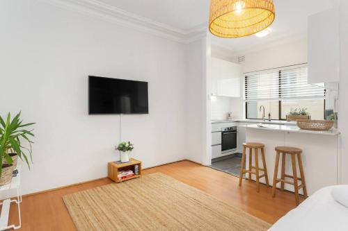 The Haven on Campbell - A Bondi Beachfront Address - Tap to explore photos