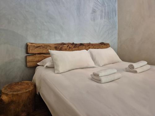 WIKI HOSTEL Colive - Adults Only & Pet Friendly Room Type - Superior King Room