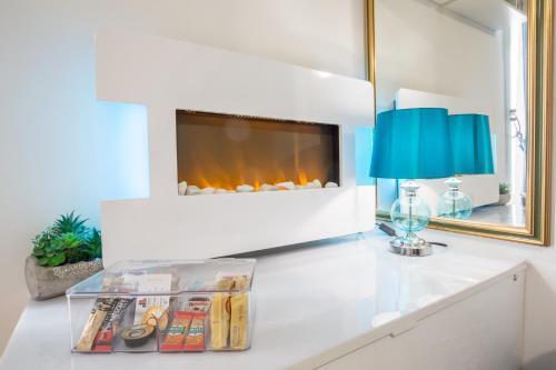 Smart Lodgings Plus - Tap to explore photos
