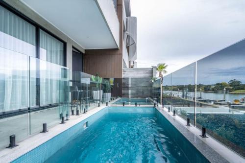 Waterfront at Martha Cove - Peaceful Poolside Luxury