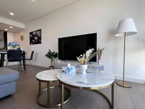Your Luxury Weekend Getaway in Wentworth Point - Tap to explore photos
