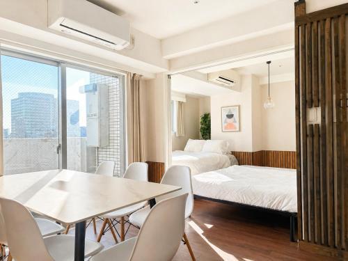 Direct to Shinjuku & Shibuya 50 sqm Apartment Sleeps 6 - Tap to explore photos