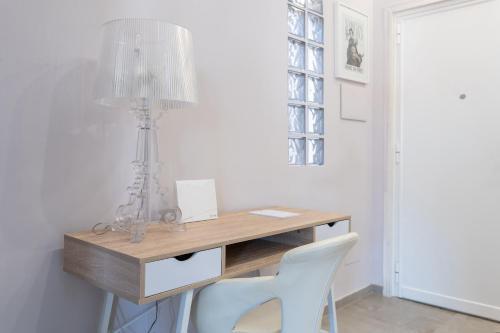 Penthouse with Panoramic Terrace -3 Min to Metro A Room Type - One-Bedroom Apartment with Terrace