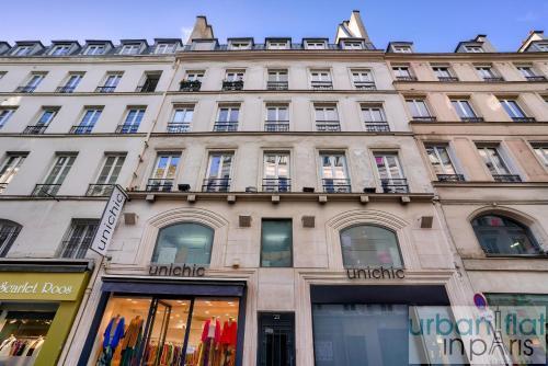 13 Luxury Flat eiffel design 2