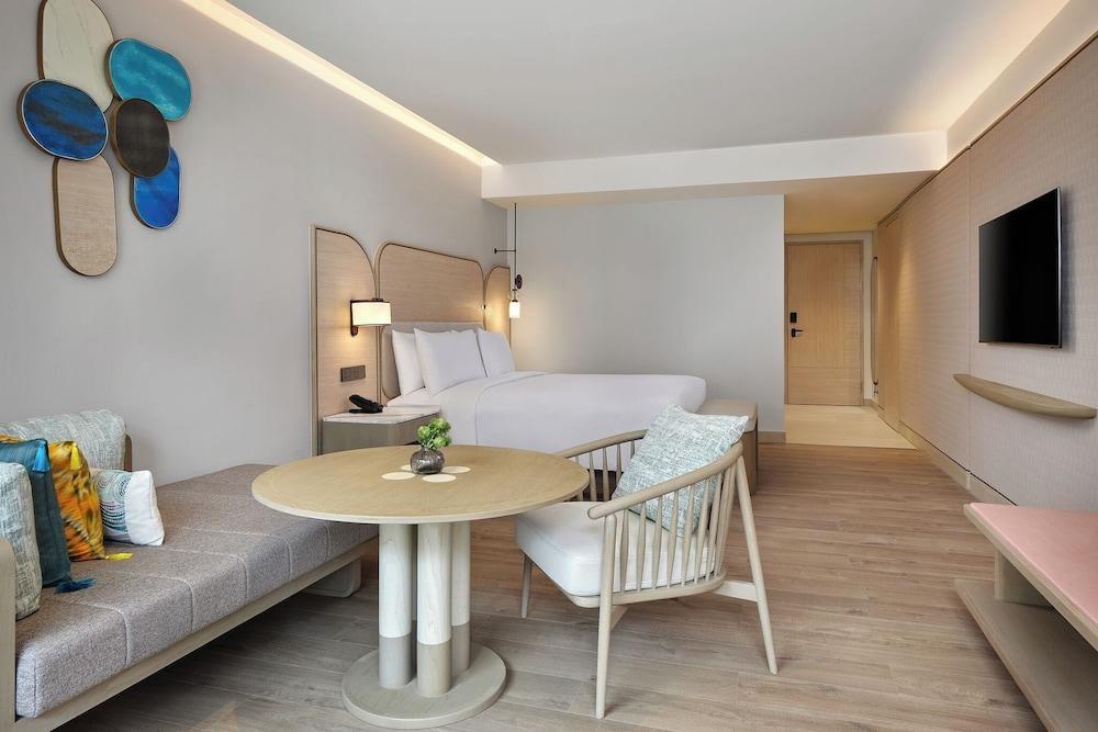 Veranda Resort Phuket, Autograph Collection Room Type - Deluxe Room, 1 King Bed with Sofa bed, Balcony Veranda Resort Phuket, Autograph Collection Room Type - Deluxe Room, 1 King Bed with Sofa bed, Balcony