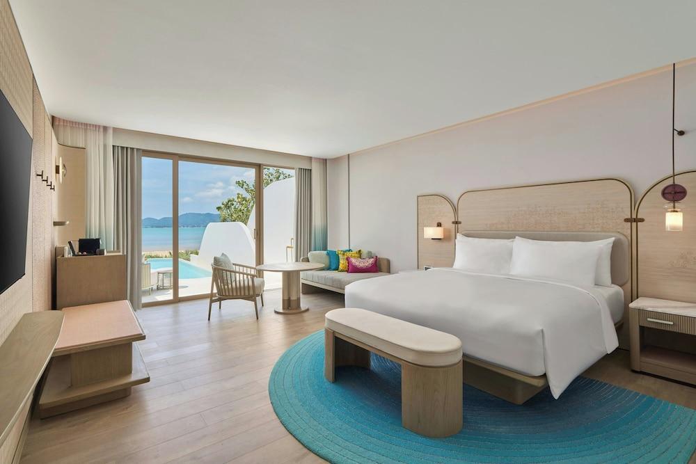 Veranda Resort Phuket, Autograph Collection Room Type - Suite, 1 King Bed, Balcony, Beachfront