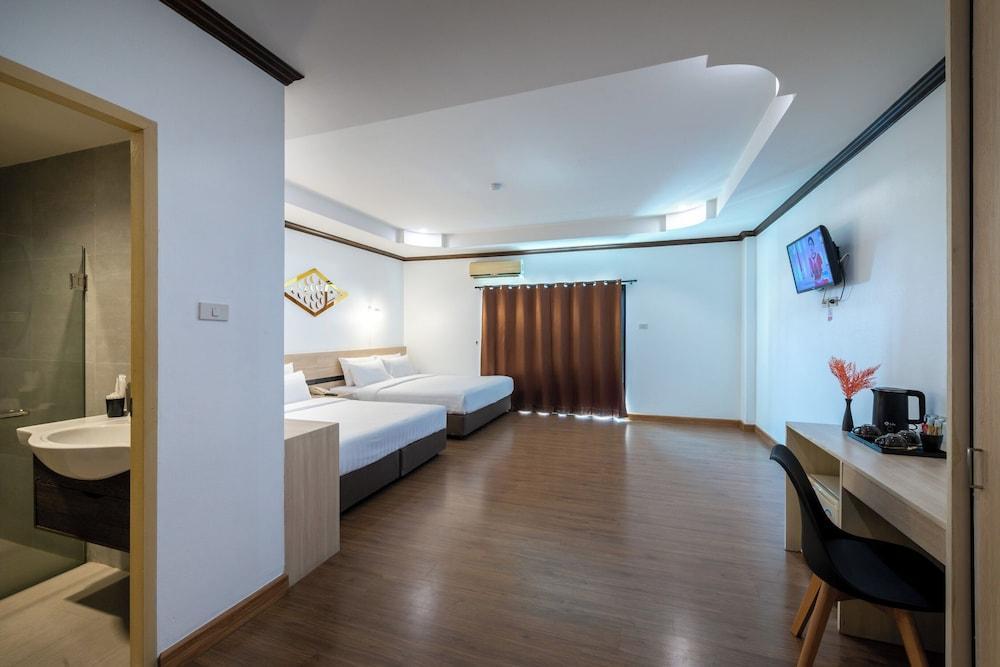 Arawana Regency North Pattaya Room Type - Family Room