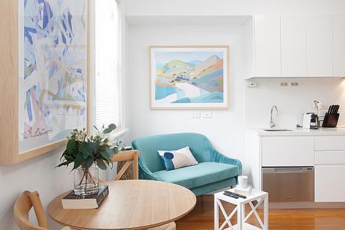 Art Deco Designer Studio in Lewisham - Tap to explore photos