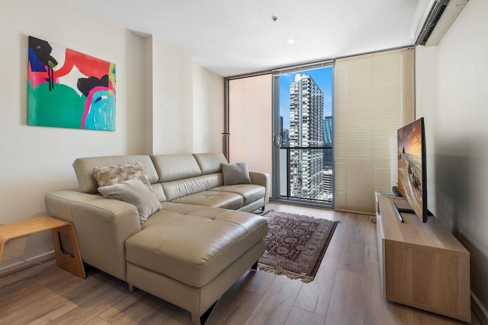 Modern City Convenience With Great Amenities - Tap to explore photos