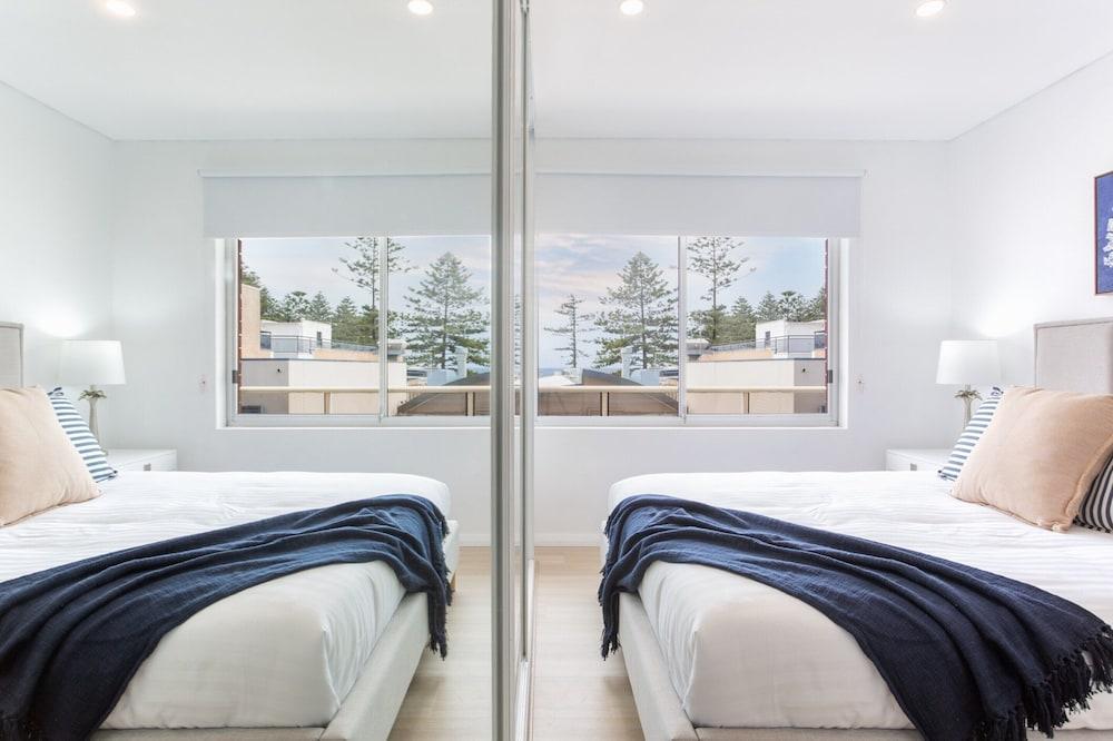 Madecomfy Trendy Apartment on Dee Why Beach - Tap to explore photos