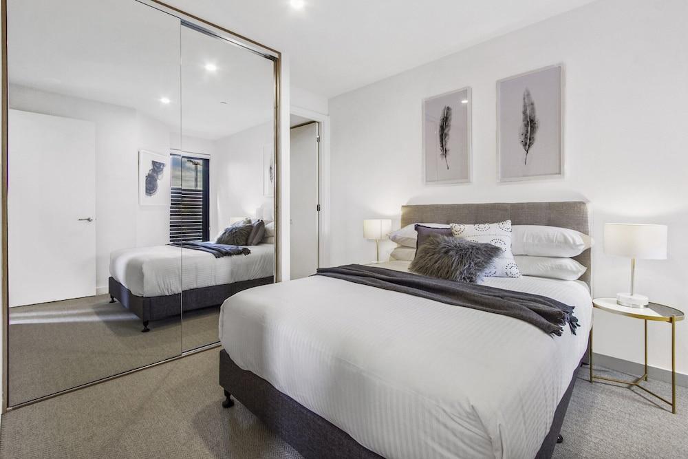 Boutique Apartment in Quiet, Sought-after Suburb - Tap to explore photos