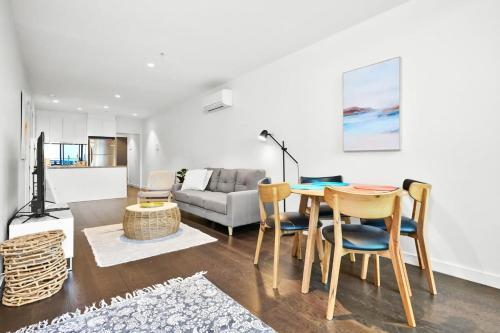 Mr Clarke - Prime Cityscape with Parking Room Type - Apartment