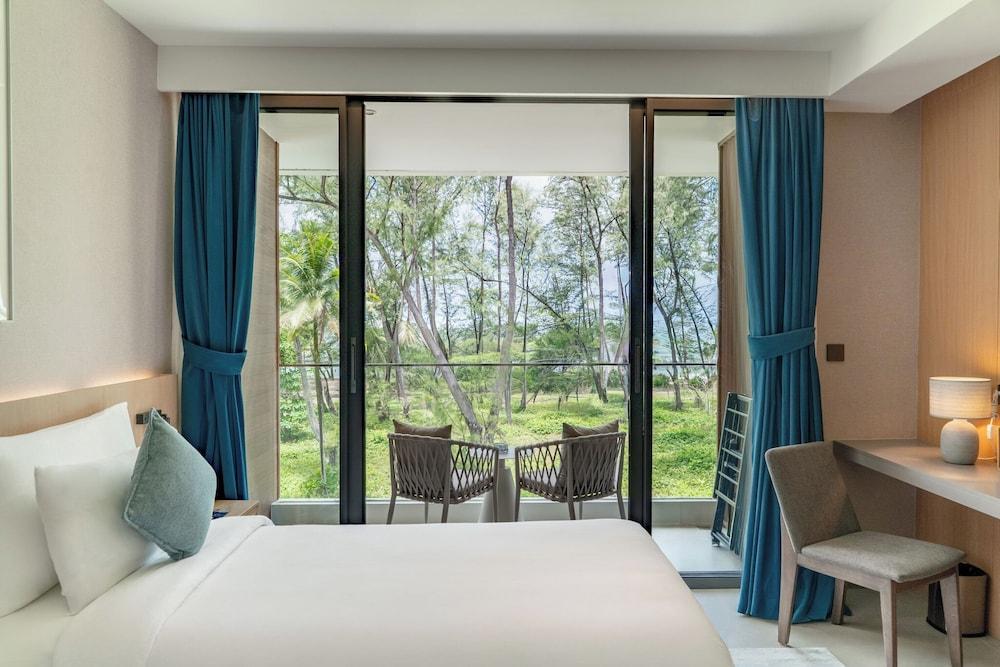 Kora Beach Resort Phuket Room Type - Premier Double or Twin Room, Balcony, Sea View