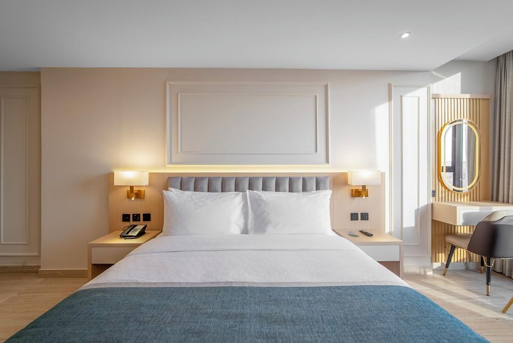 Grand Ambassador Hotel Room Type - STANDARD ROOM