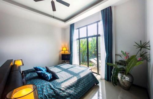 Вилла с бассейном на Най Харн, 3 спальни G7