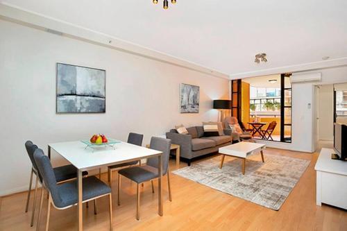 AX301 - Located in the Heart of North Sydney - Tap to explore photos