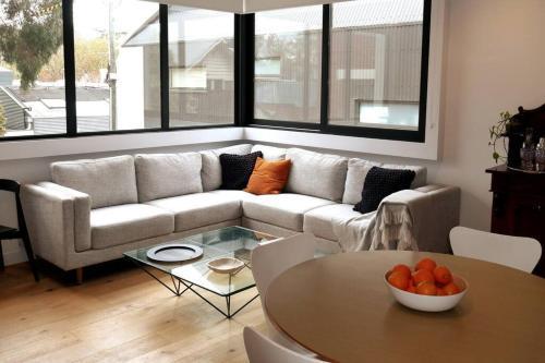Marvellous Middle Park Luxury Loft View - Tap to explore photos