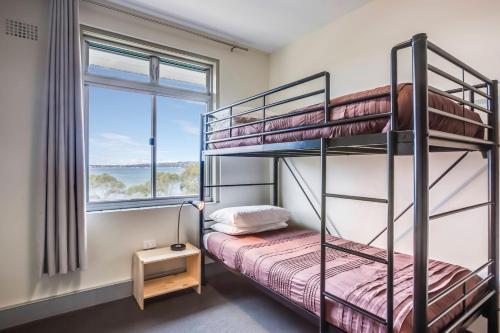Land's Edge Harbour Lodge - Tap to explore photos