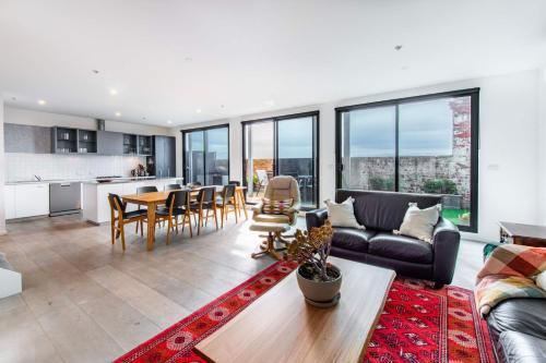 Sweet Escape - Chocolate Factory Room Type - Apartment