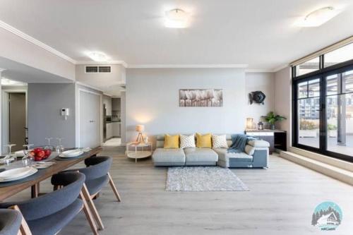Breathtaking Waterfront Penthouse with BigTerrace near to Olympic Park - Tap to explore photos