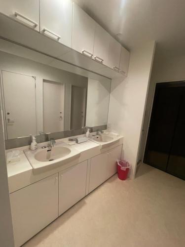 Tokyo Shibya 88 Shared House - Tap to explore photos