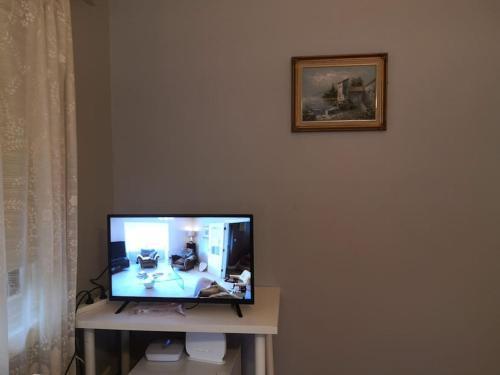 Cozy 2 bed villa in Narwee - Tap to explore photos
