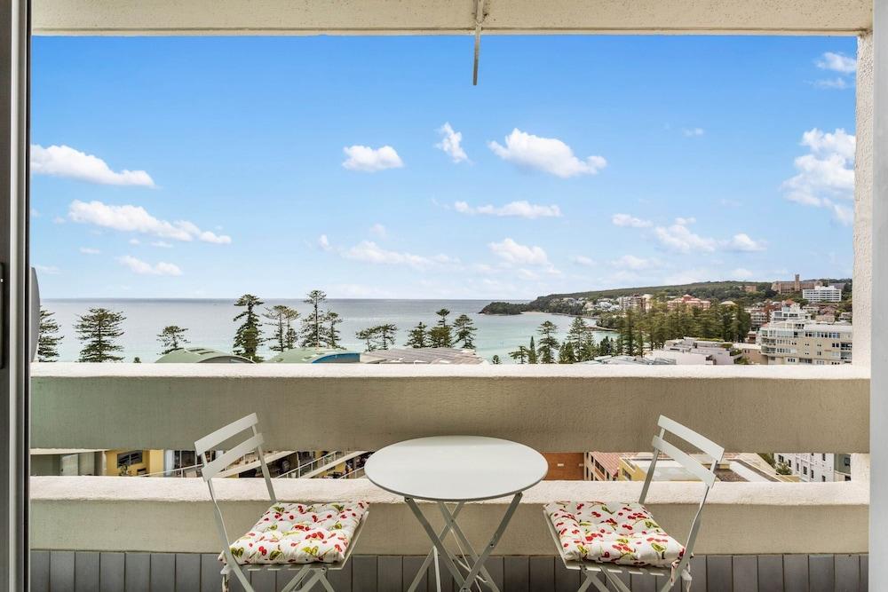 Apartment With Pool Access, a Minute to the Beach