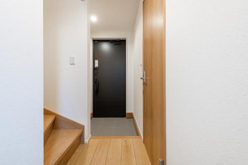 松江7丁目戸建 - Tap to explore photos