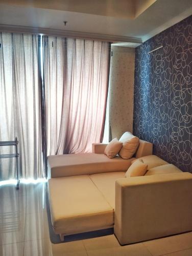 Ancol Mansion Apartment Sea View by Berlin Village - Tap to explore photos