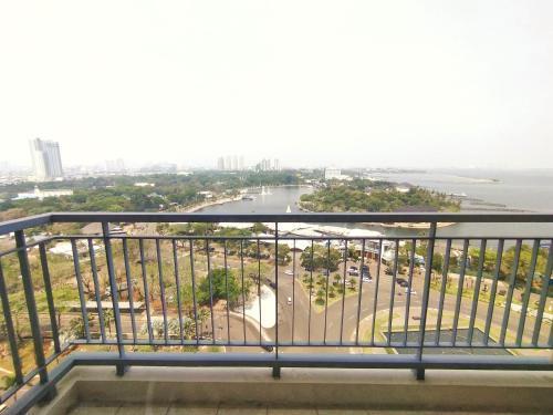 Ancol Mansion Apartment Sea View by Berlin Village