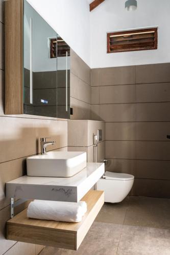 Kondey Villas Room Type - Double Room with Garden View Kondey Villas Room Type - Double Room with Garden View