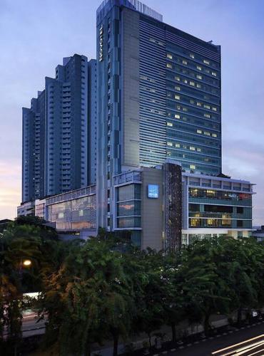 Apart Green Central Full furnish