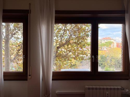 Elegant studio, 20 mins from Termini Station - Tap to explore photos