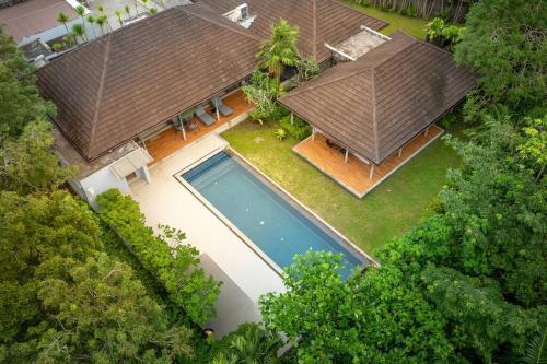 High End Imported Furniture Loch Palm Golf Course V145